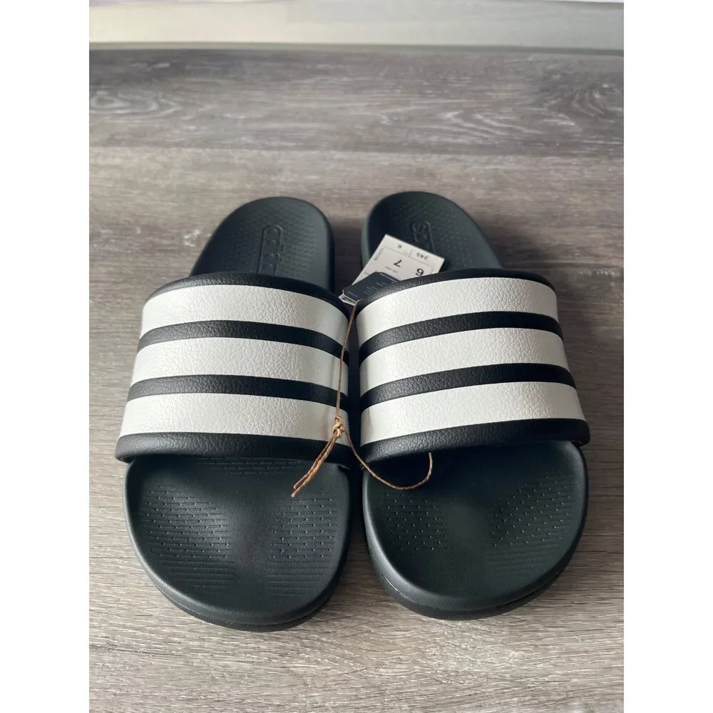 Adidas Adilette Comfort 2.0 (Size M6 W7)